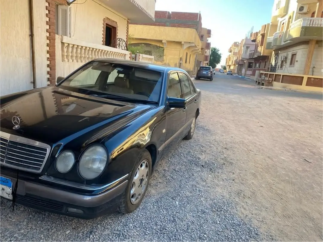 مرسيدس E200 1998 للبيع على اتباعت – منصة الإعلانات المبوبة المجانية في مصر