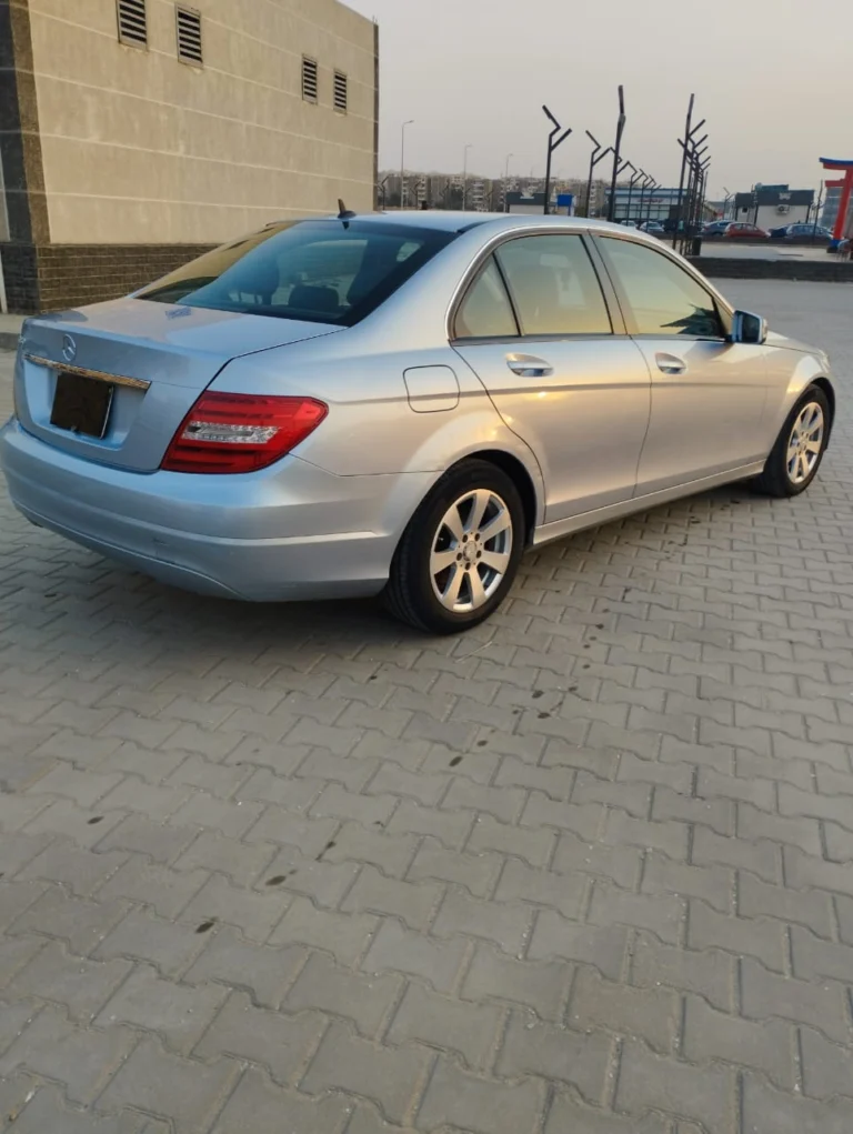مرسيدس c180 موديل 2013 فابريكة بالكامل للبيع في القاهره بسعر رخيص - سيارات مستعملة مصر على منصة اتباعت