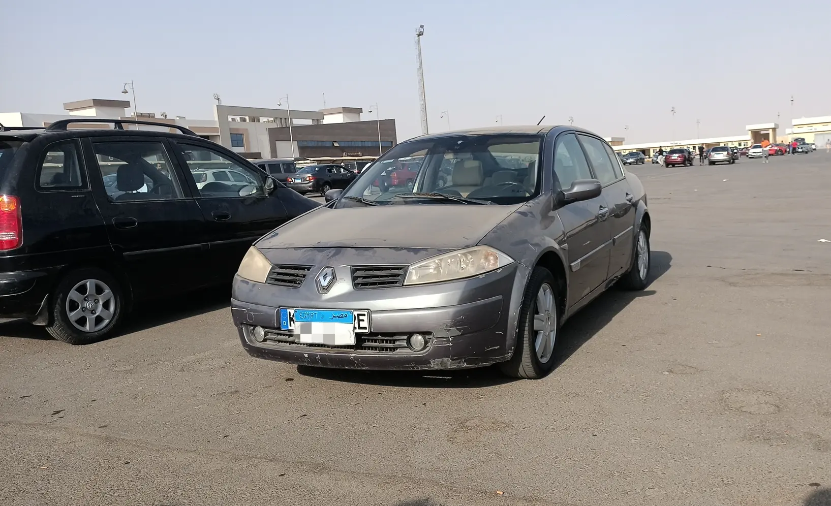 رينو ميجان 2005 اوتوماتيك باسم المالك دواخل فابريكة القاهرة - سيارات مستعملة للبيع في مصر على منصة اتباعت