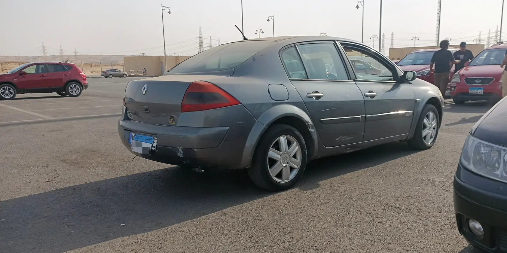 رينو ميجان 2005 اوتوماتيك باسم المالك دواخل فابريكة القاهرة - سيارات مستعملة للبيع في مصر على منصة اتباعت