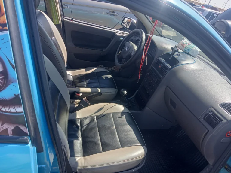 أوبل أسترا موديل 2005 اوتوماتيك مستعملة 1600cc للبيع في القاهره  - سيارات مصر على منصة اتباعت