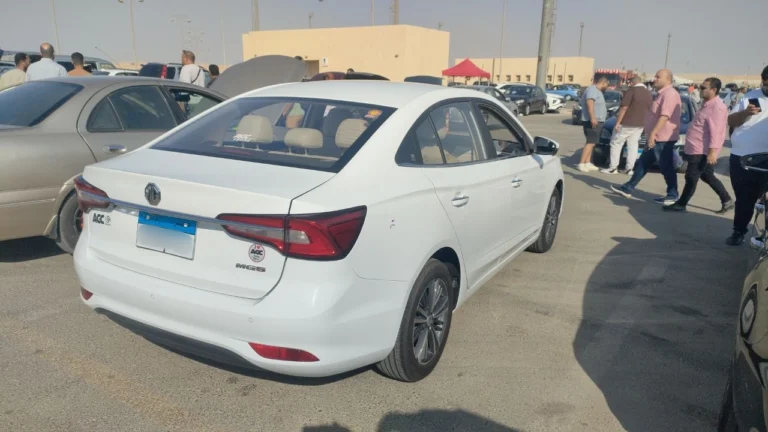 ام جي 5 2025 فتحت سقف فبريكا بالكامل رخصه سارية - سيارات مستعملة للبيع في مصر على منصة اتباعت