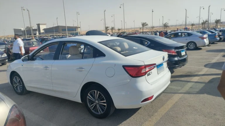 ام جي 5 2025 فتحت سقف فبريكا بالكامل رخصه سارية - سيارات مستعملة للبيع في مصر على منصة اتباعت