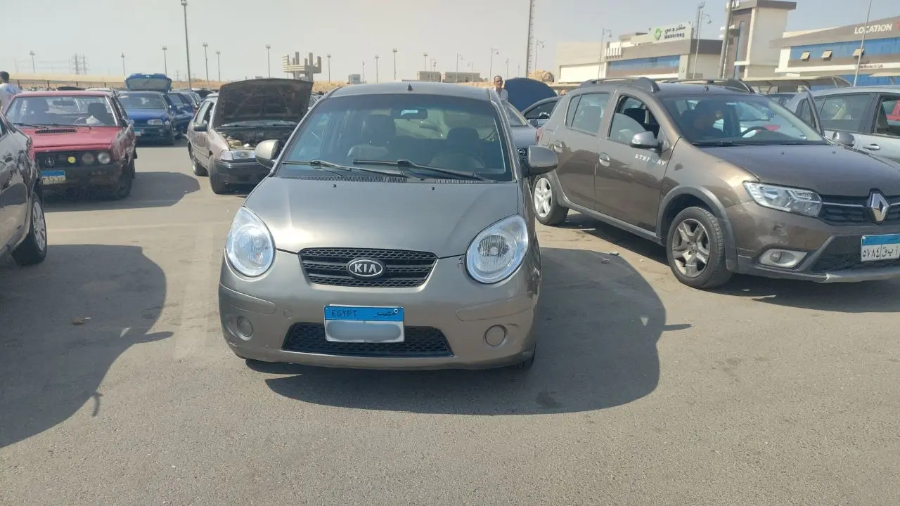 كيا بيكانتو 2010 فبريكا بالكامل اوتوماتيك مفيهاش مصروف بسعر مغري - سيارات مستعملة للبيع في مصر على منصة اتباعت