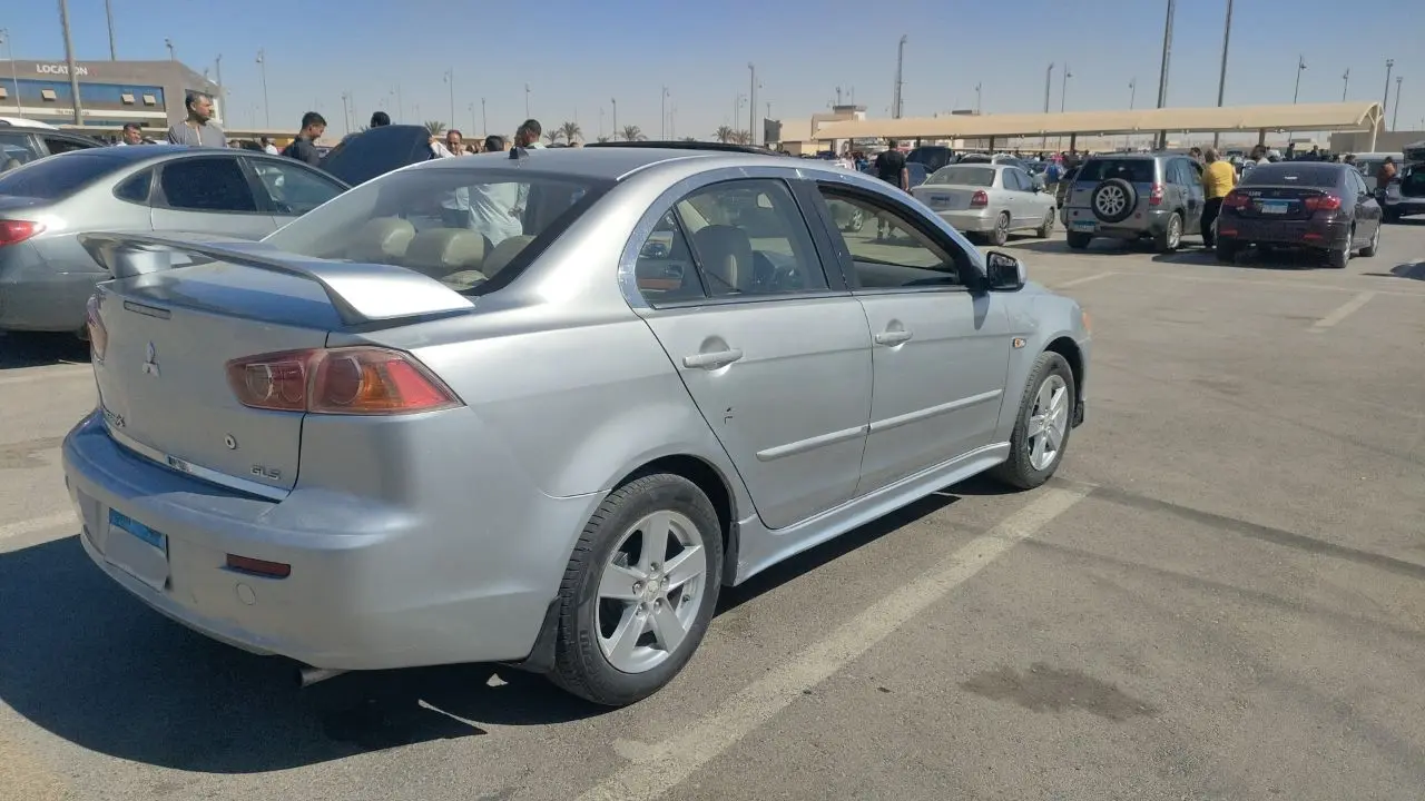 ميتسوبيشي لانسر 2003 أعلى فئه بصمه اوتوماتيك بحاله ممتازه  - سيارات مستعملة للبيع في مصر على منصة اتباعت
