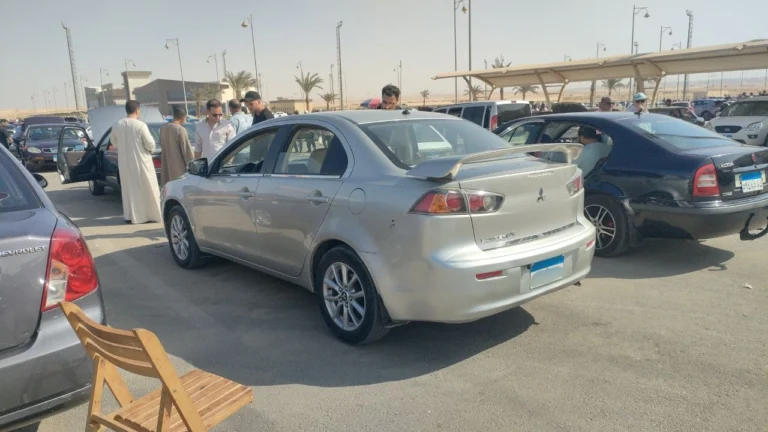 ميتسوبيشي لانسر 2015 فبريكه خليجي بحاله ممتازه من المالك - سيارات مستعملة للبيع في مصر على منصة اتباعت